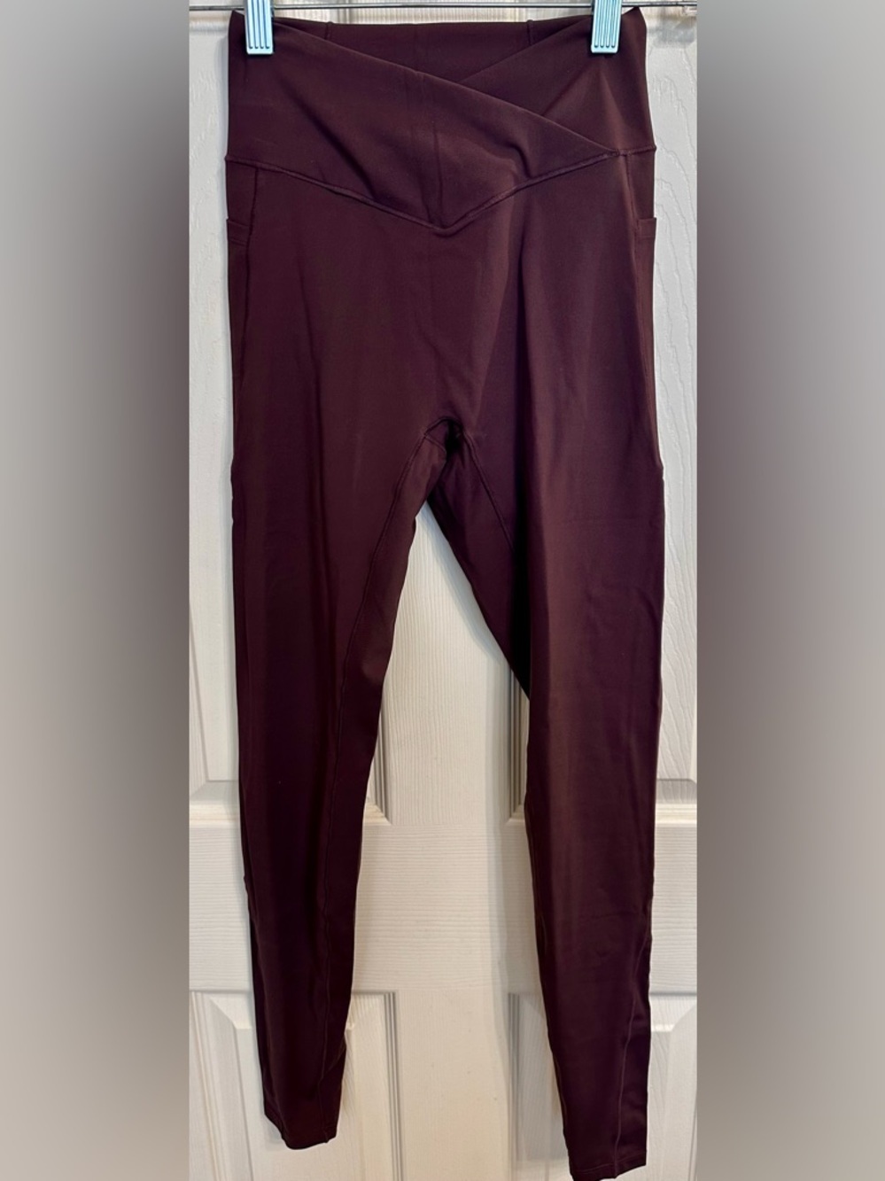 Halara High-Waist Pocket Leggings in Deep Plum Patitoff 2.0 Size S Full Length - Picture 8 of 12